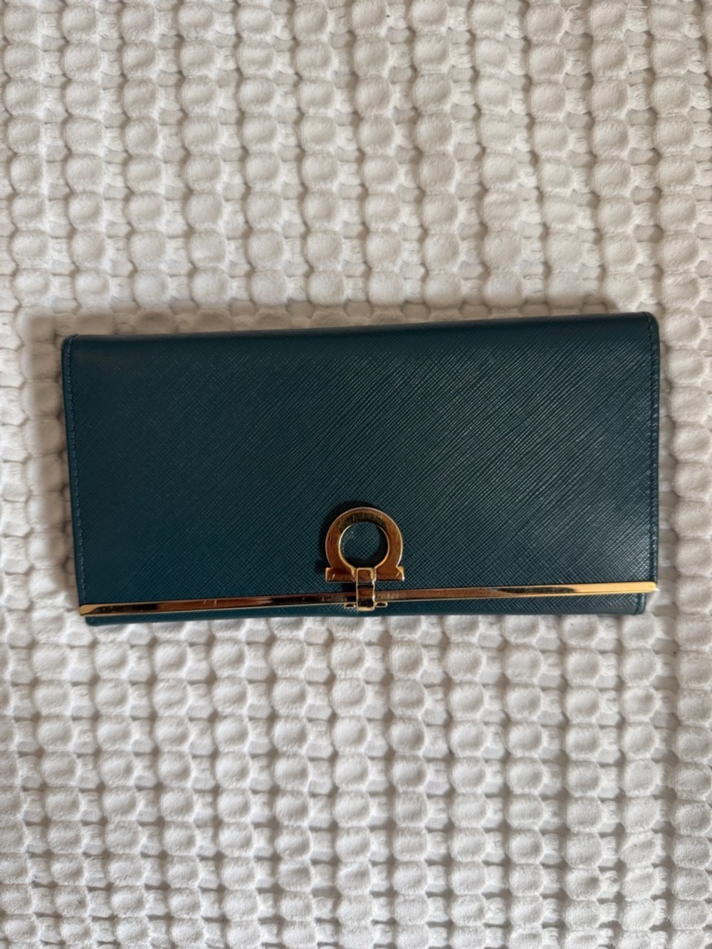 SALVATORE FERRAGAMO green wallet